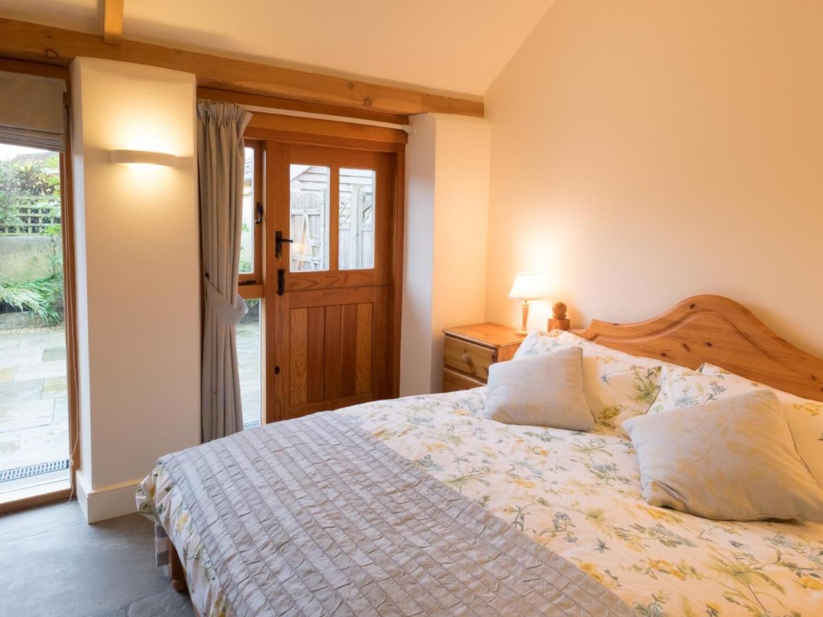 Pear Tree Cottages Wedmore Экстерьер фото